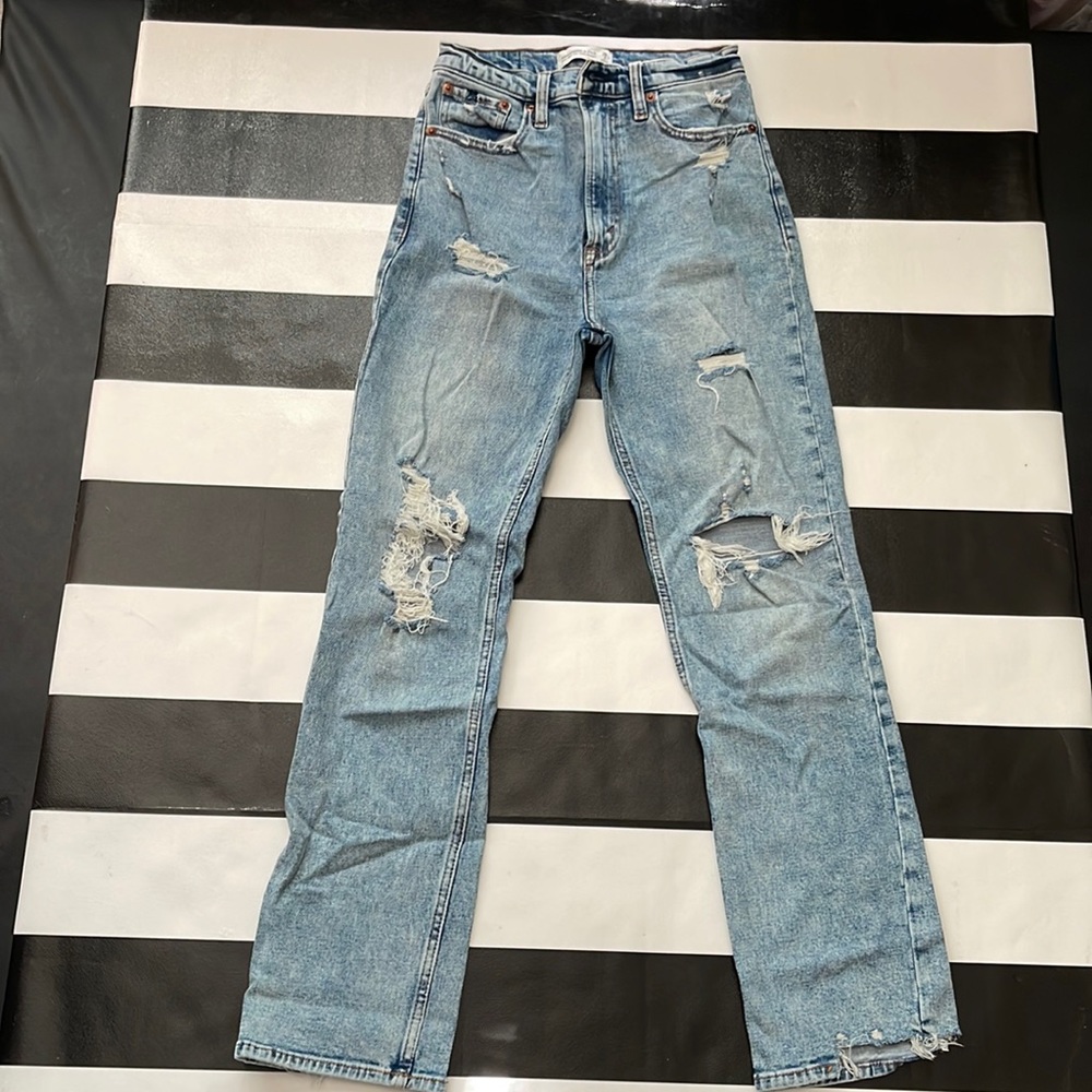A&F HIGH RISE ANKLE STRAIGHT
